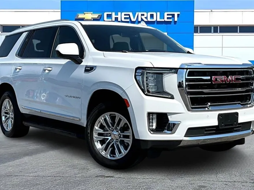 2024 Gmc Yukon SLT photo 1