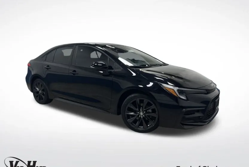2023 Toyota Corolla SE photo 1