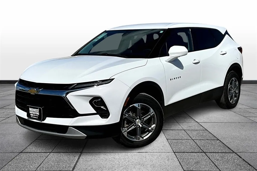 2023 Chevrolet Blazer 2LT photo 1