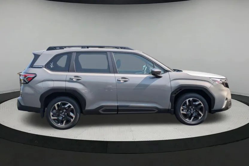 2025 Subaru Forester Limited photo 1
