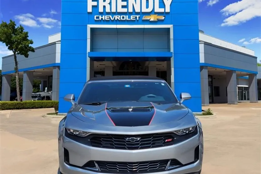 2023 Chevrolet Camaro LT1 photo 1