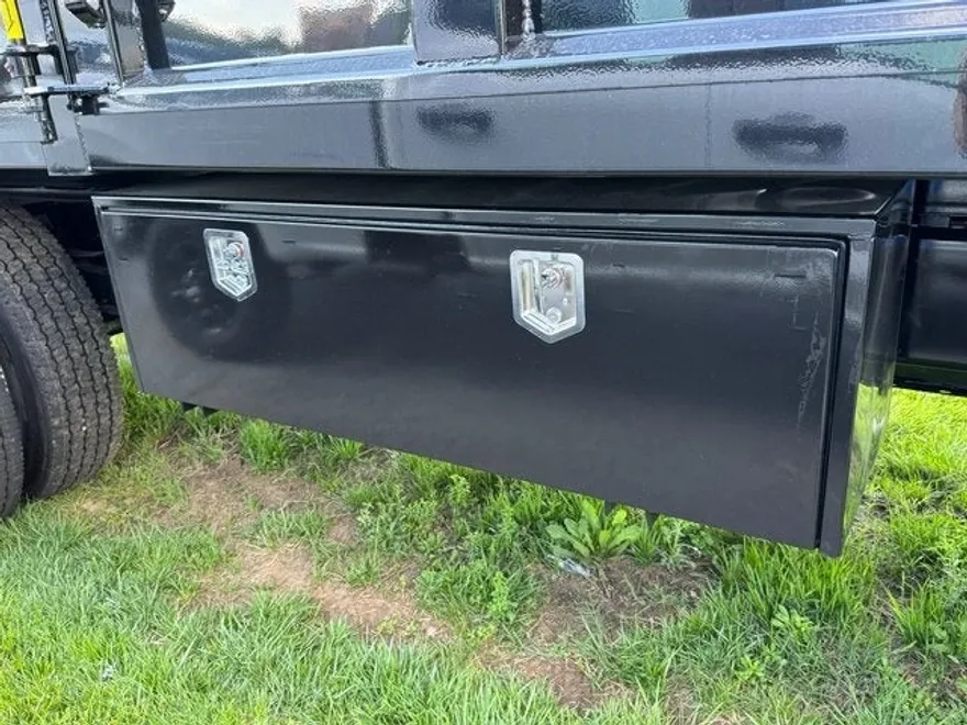 2026 Ford F-750 photo 1