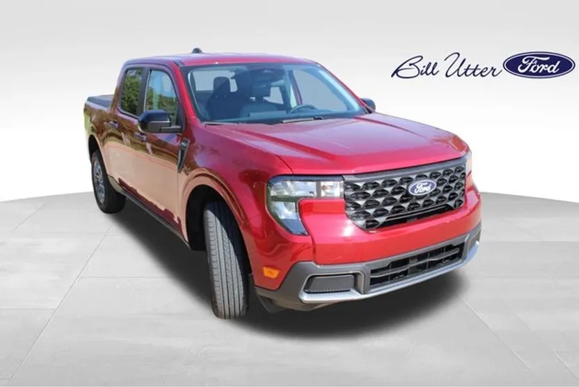 2025 Ford Maverick XLT photo 1