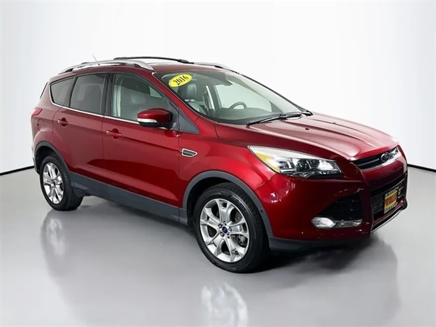 2016 Ford Escape Titanium photo 1