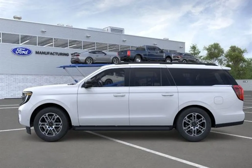 2025 Ford Expedition MAX photo 1