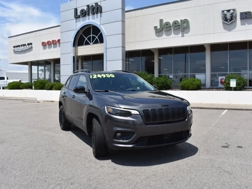 2023 Jeep Cherokee Altitude Lux photo 1