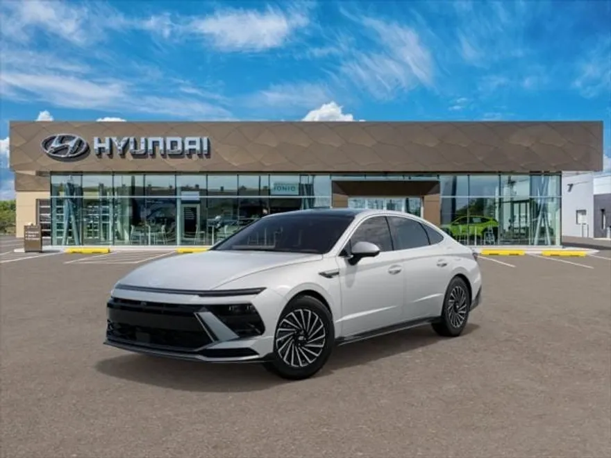 2025 Hyundai Sonata Hybrid Limited photo 1
