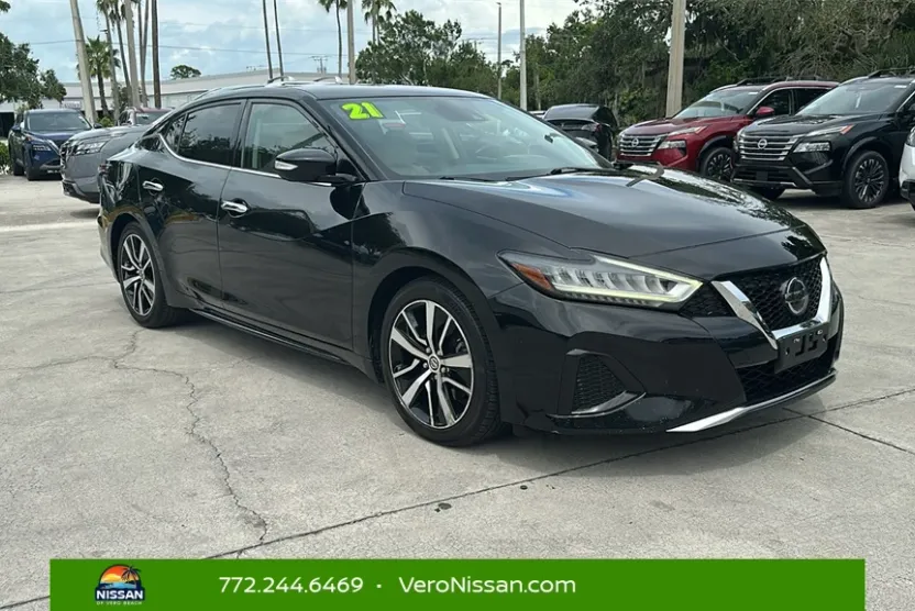 2021 Nissan Maxima SV photo 1