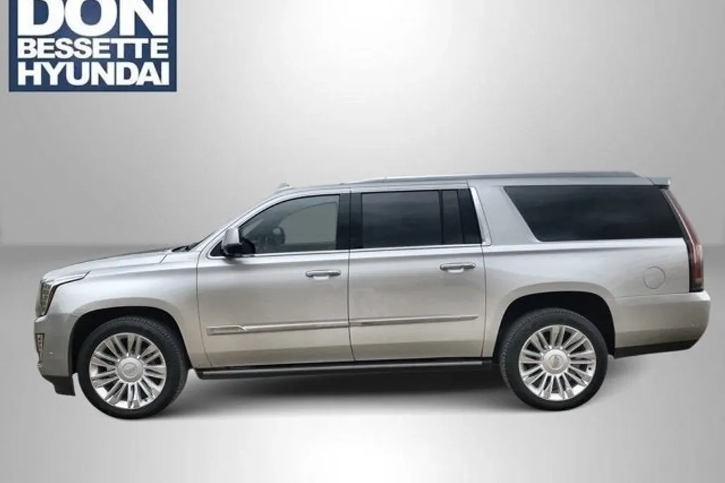 2017 Cadillac Escalade ESV Platinum photo 1