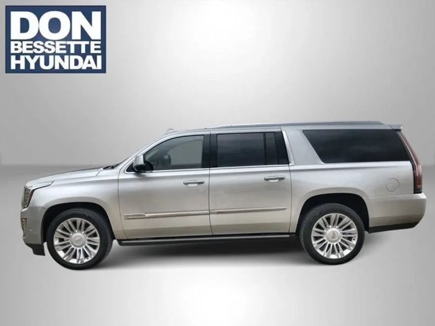 2017 Cadillac Escalade ESV Platinum photo 1