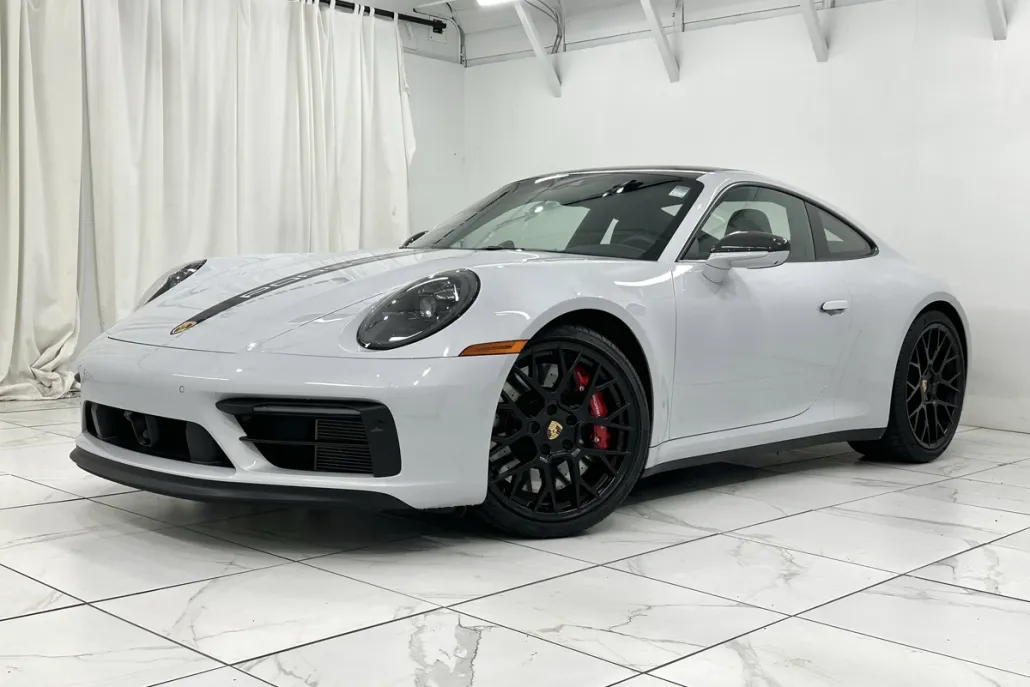2024 Porsche 911 GTS photo 1