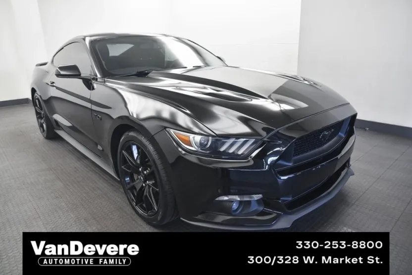 2017 Ford Mustang GT photo 1