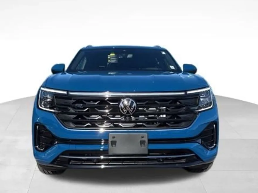 2026 Volkswagen Atlas Cross Sport SEL Premium R-Line photo 1