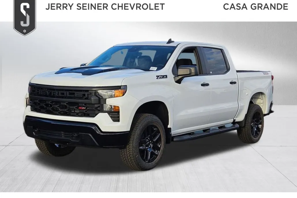 2026 Chevrolet Silverado Trail Boss Custom photo 1