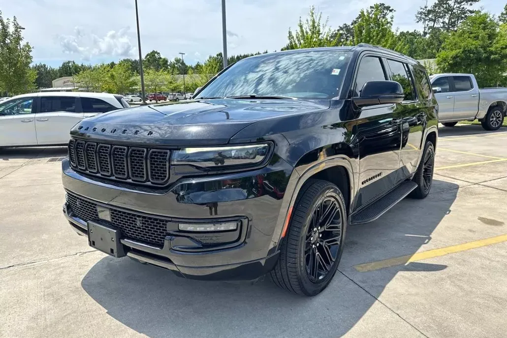 2023 Jeep Wagoneer Series II Carbide photo 1
