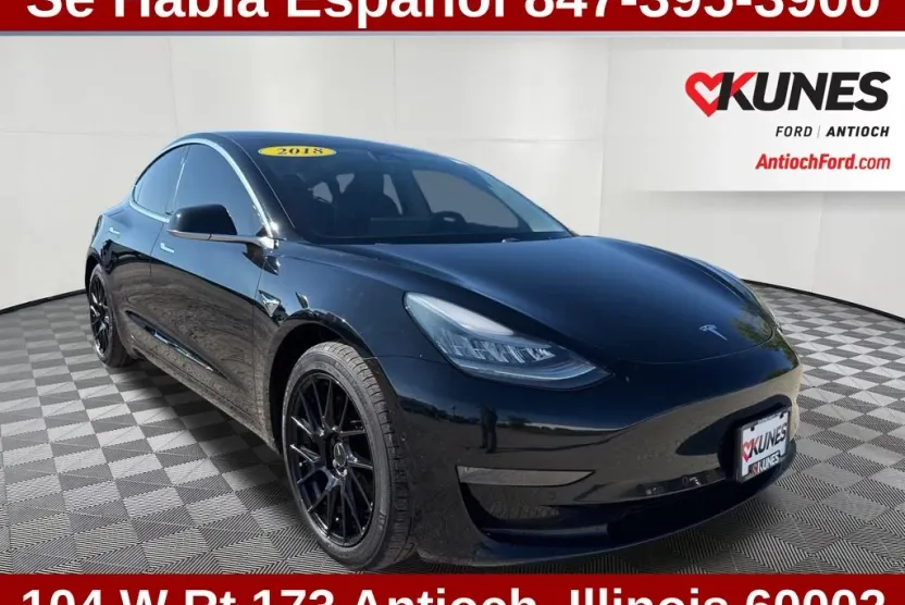 2018 Tesla Model 3 Long Range photo 1
