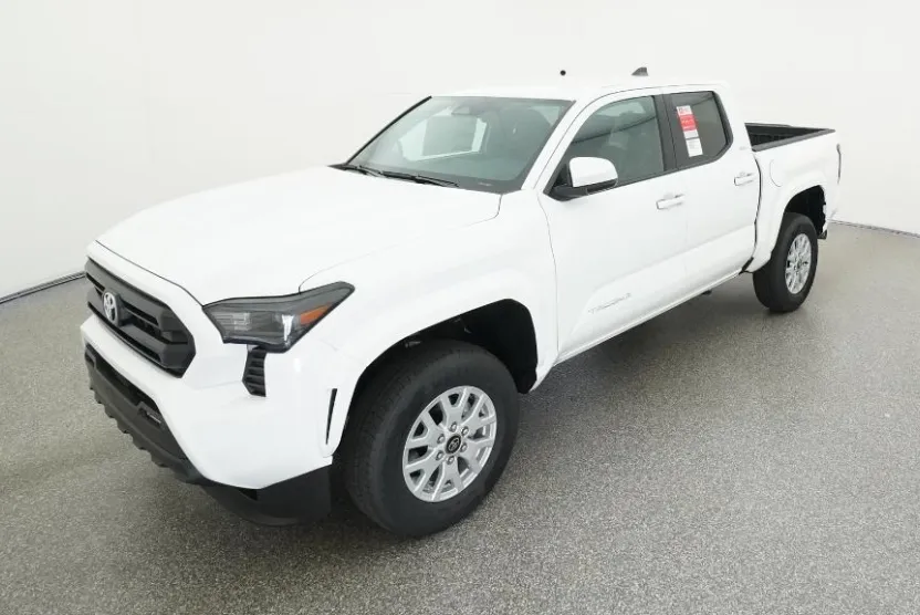 2025 Toyota Tacoma SR5 4x4 Double Cab photo 1