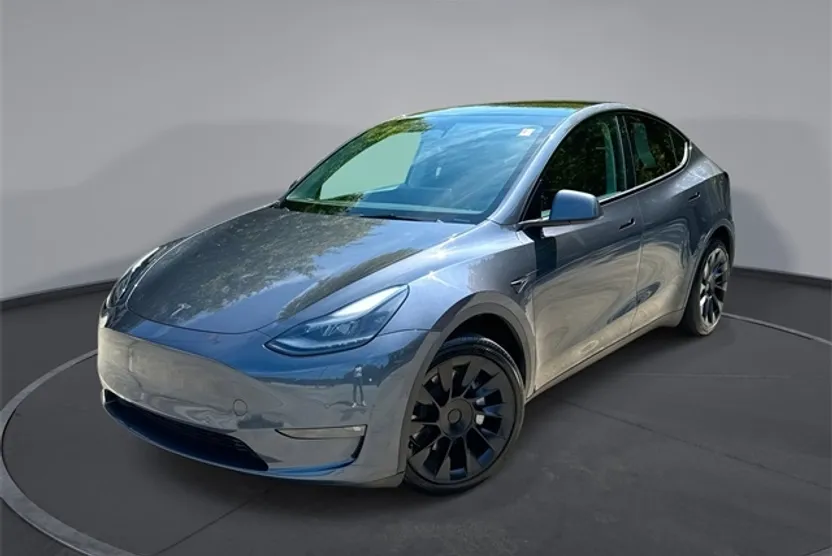 2022 Tesla Model Y Long Range photo 1