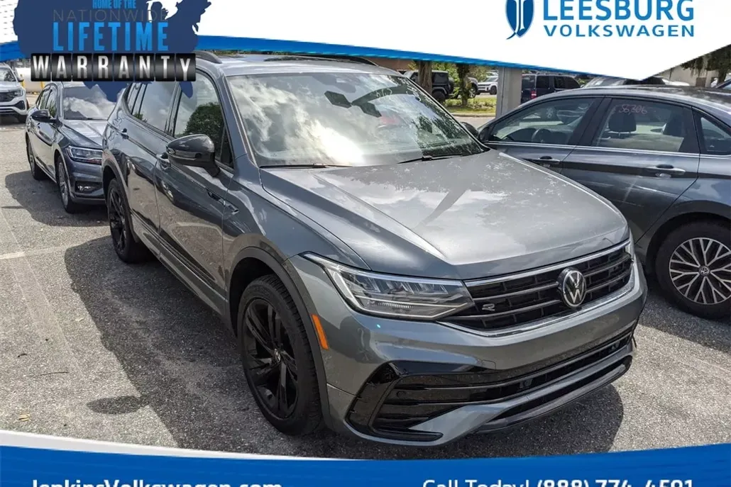 2023 Volkswagen Tiguan SE R-Line Black photo 1