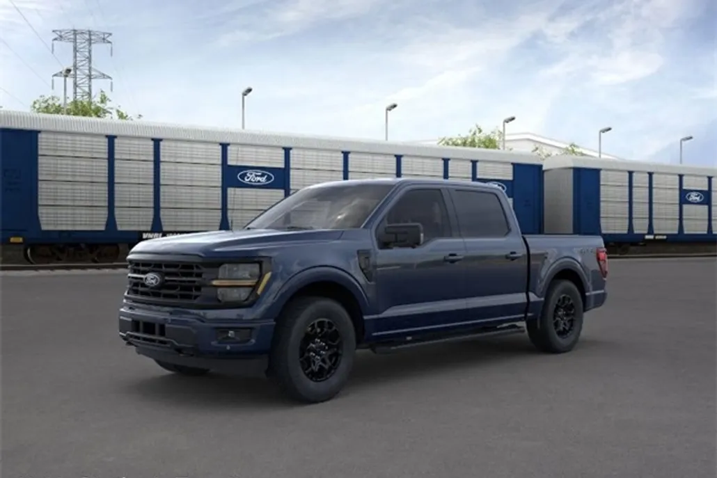 2025 Ford F-150 XLT photo 1