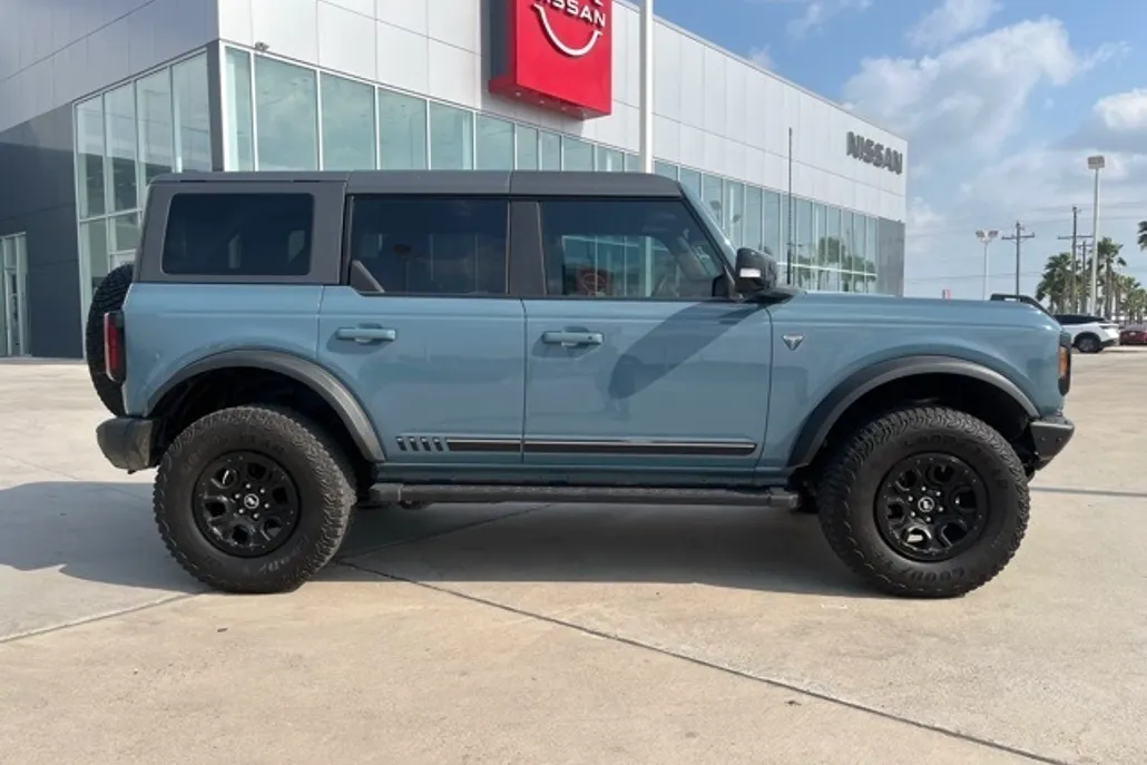 2021 Ford Bronco First Edition photo 1