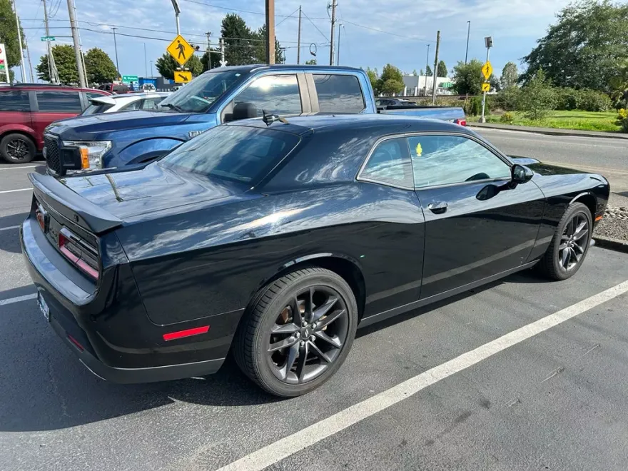 2021 Dodge Challenger GT photo 1