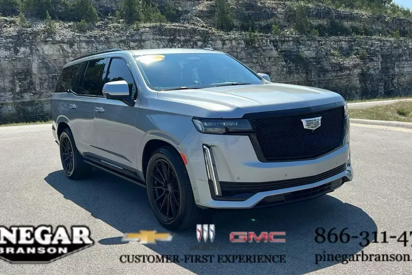2024 Cadillac Escalade Sport Platinum photo 1