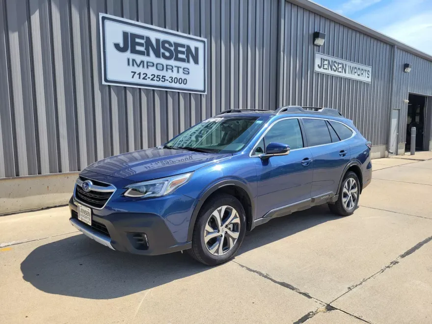 2021 Subaru Outback Limited photo 1