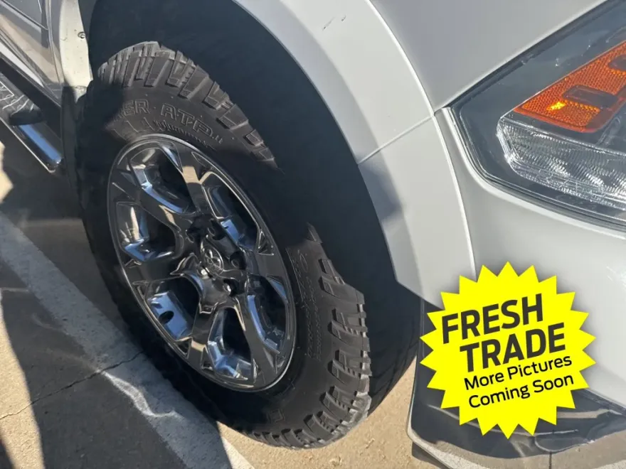 2018 Ram 1500 Laramie photo 1