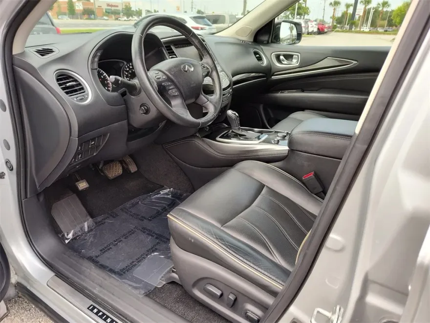 2019 Infiniti QX60 Luxe photo 1