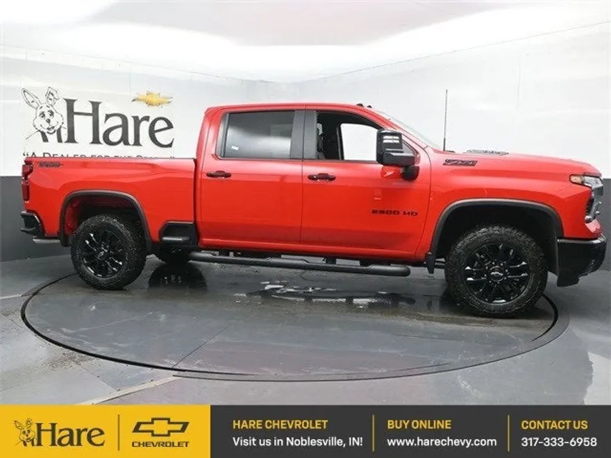 2026 Chevrolet Silverado 2500HD LT photo 1