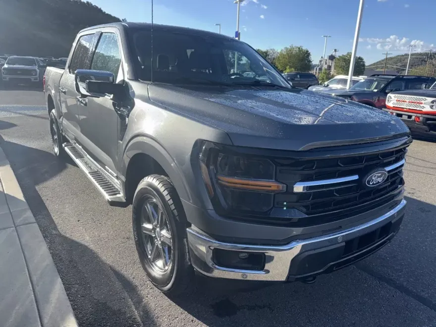 2024 Ford F-150 XLT photo 1
