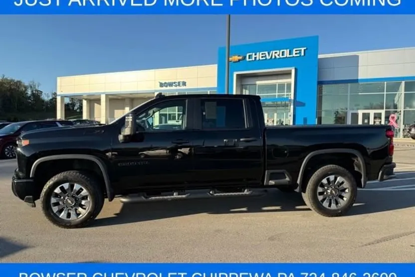 2024 Chevrolet Silverado 2500HD Custom photo 1