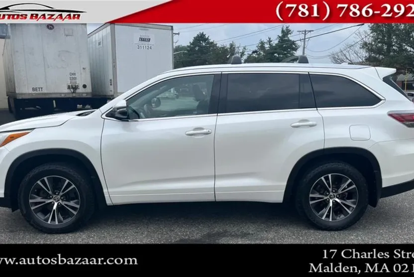 2016 Toyota Highlander XLE photo 1