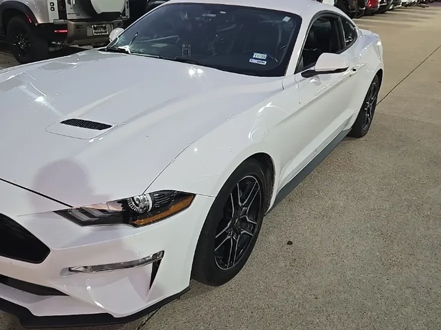 2020 Ford Mustang EcoBoost Premium photo 1