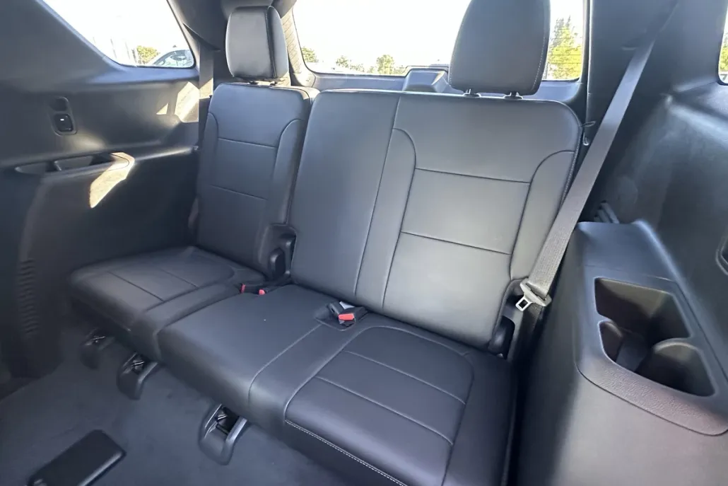 2022 Chevrolet Traverse Leather photo 1