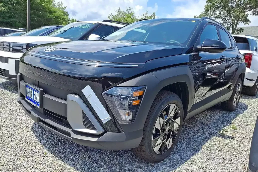 2025 Hyundai Kona SEL photo 1