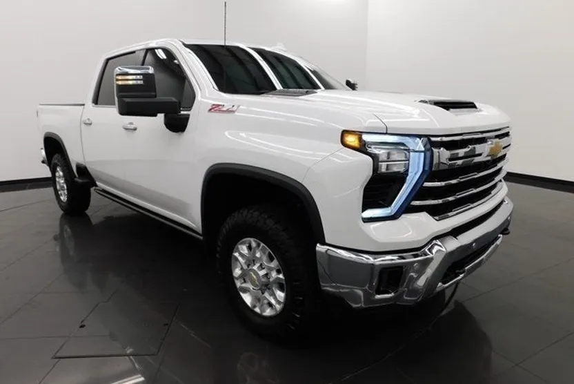 2024 Chevrolet Silverado 2500HD LTZ photo 1