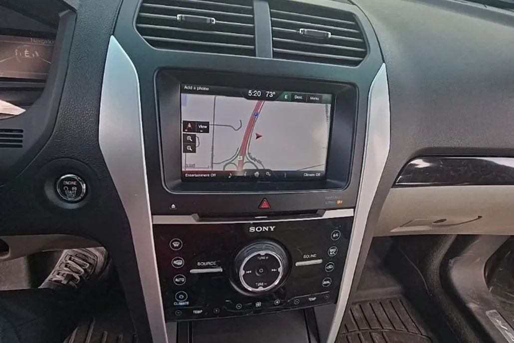2015 Ford Explorer Limited photo 1