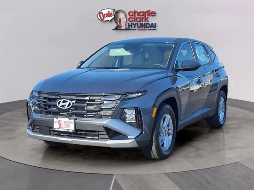 2025 Hyundai Tucson SE photo 1