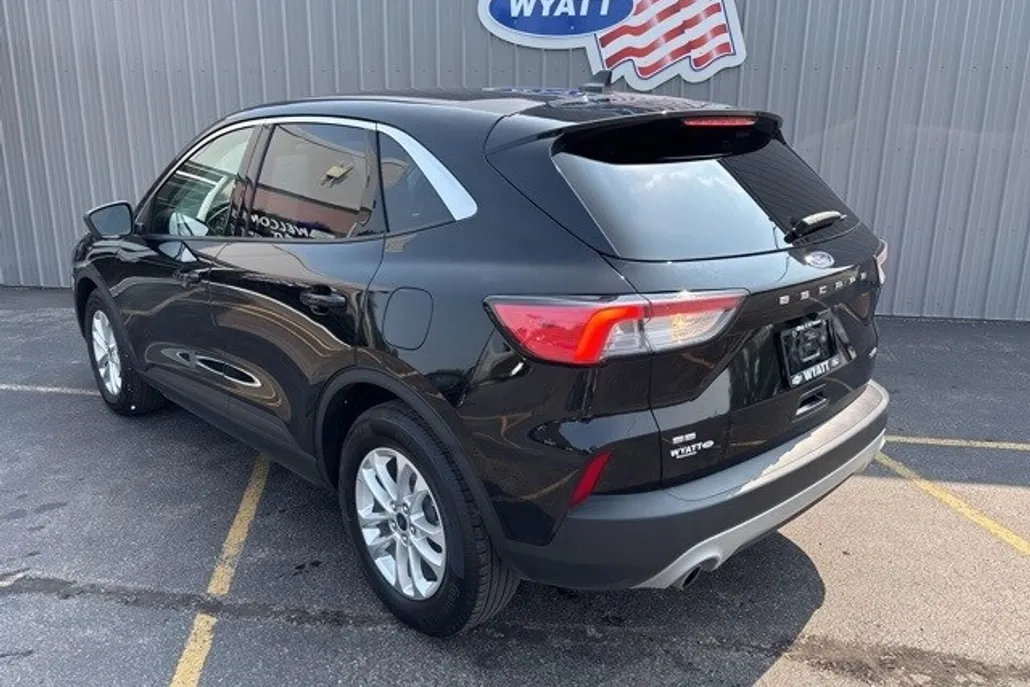 2022 Ford Escape SE photo 1