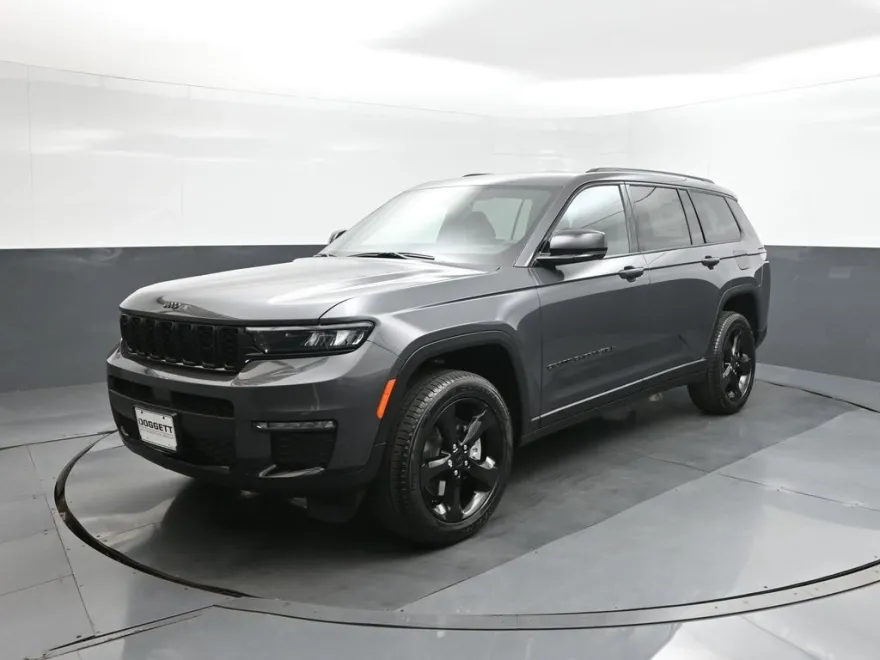 2025 Jeep Grand Cherokee Limited photo 1