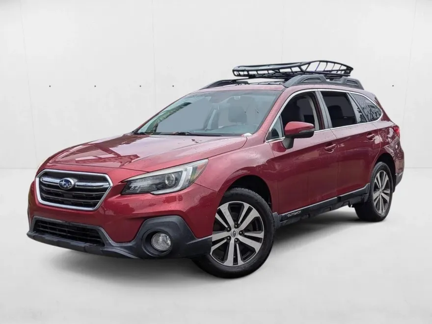 2018 Subaru Outback Limited photo 1