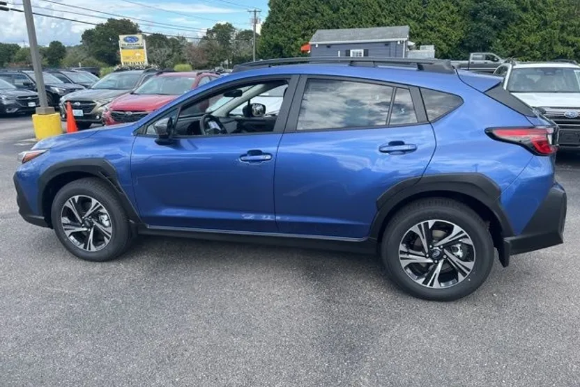 2025 Subaru Crosstrek Premium photo 1