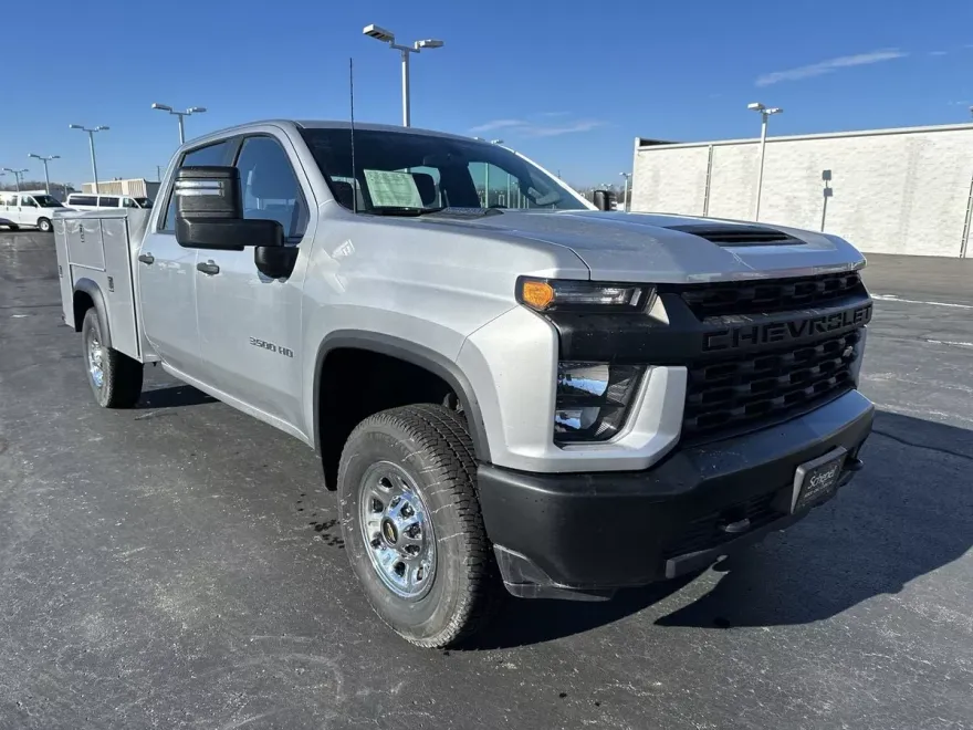 2022 Chevrolet Silverado 3500HD photo 1
