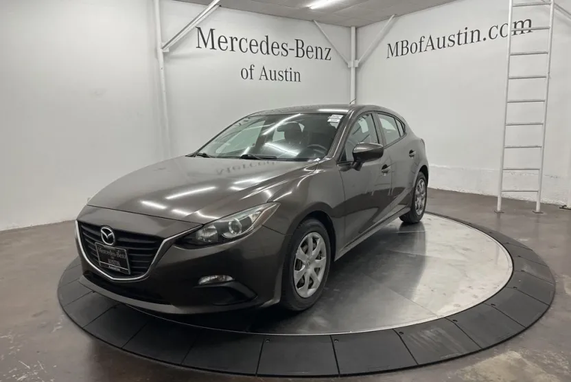 2015 Mazda Mazda3 i Sport photo 1