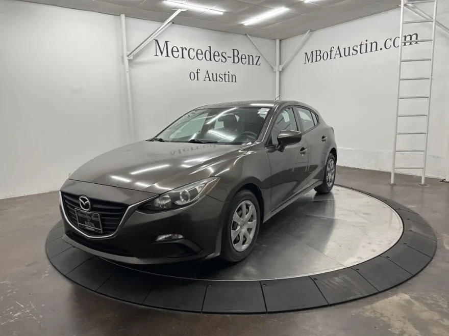 2015 Mazda Mazda3 i Sport photo 1