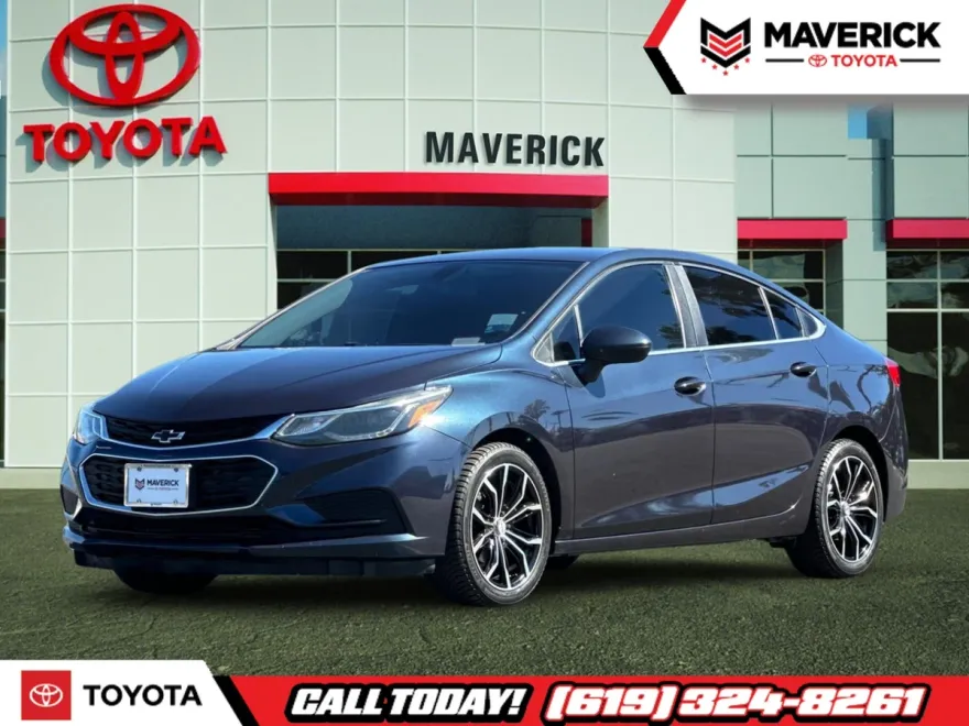 2016 Chevrolet Cruze LT photo 1