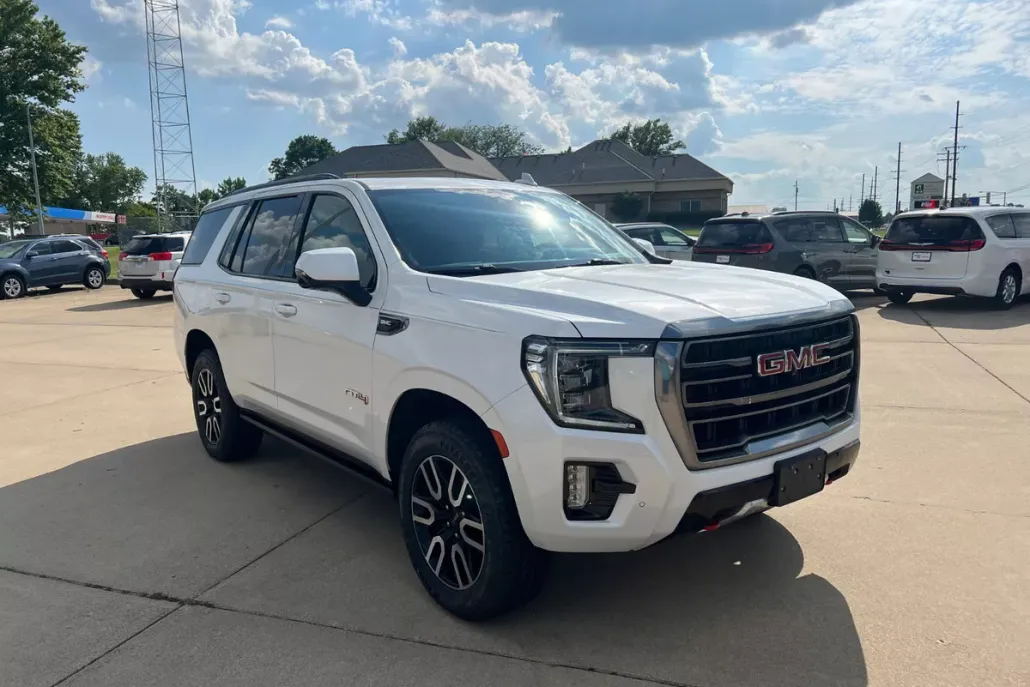 2021 Gmc Yukon AT4 photo 1