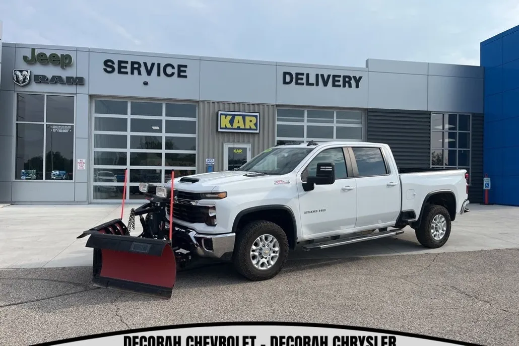 2024 Chevrolet Silverado 2500HD LT photo 1